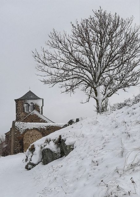 eglise de dauzat sur Vodable.jpg