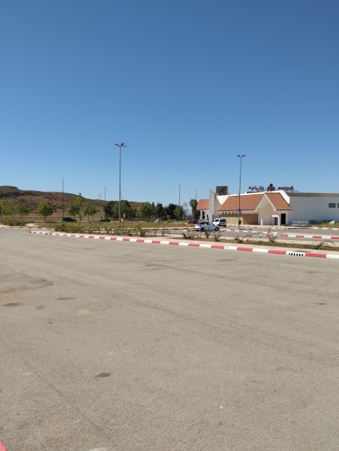 Parking Marjane Market El-Hajeb