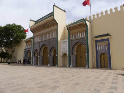 La porte du Palais Royal
