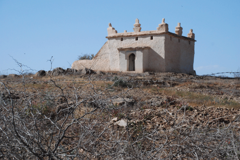 marabout en sortie du village