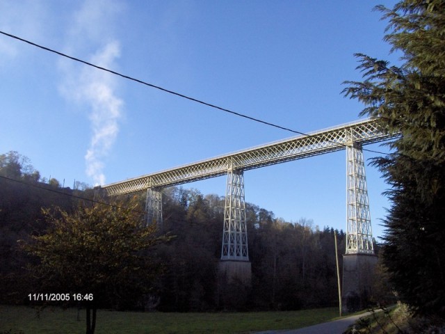 PONT (Copier).JPG